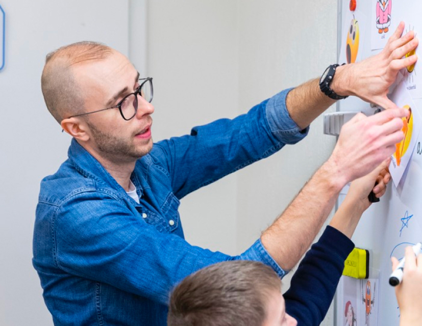 Vitalij Leškovič INTELLECTUS anglų kalbos mokykla